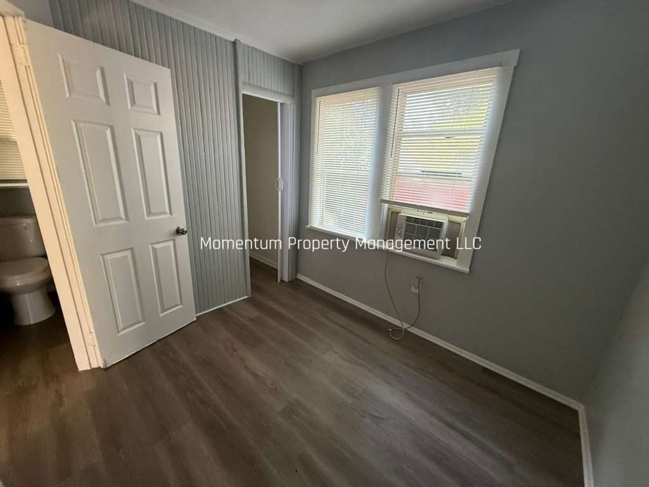 1428 12th St S - Photo 2 of 7