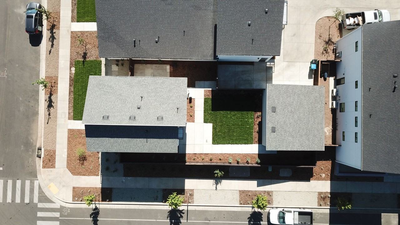 2201 Tapia Way - Photo 4 of 23