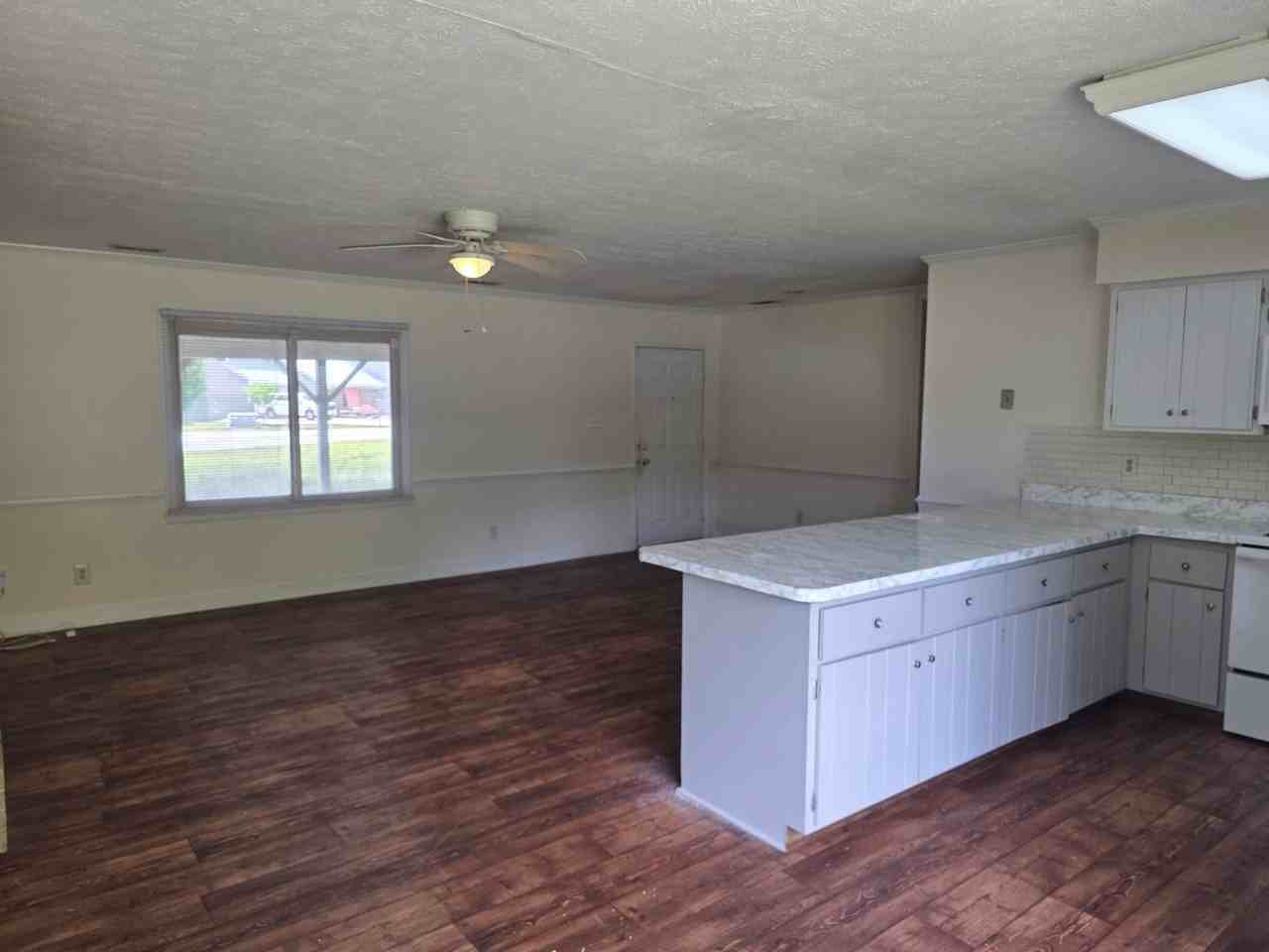 411 Forest Hill Dr - Photo 7 of 25