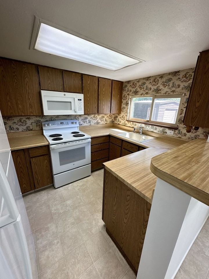 810 Wright Ave - Photo 6 of 15