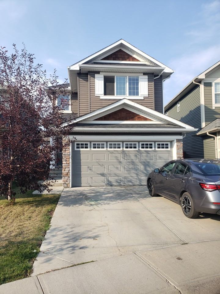 104 Evansridge Close Northwest