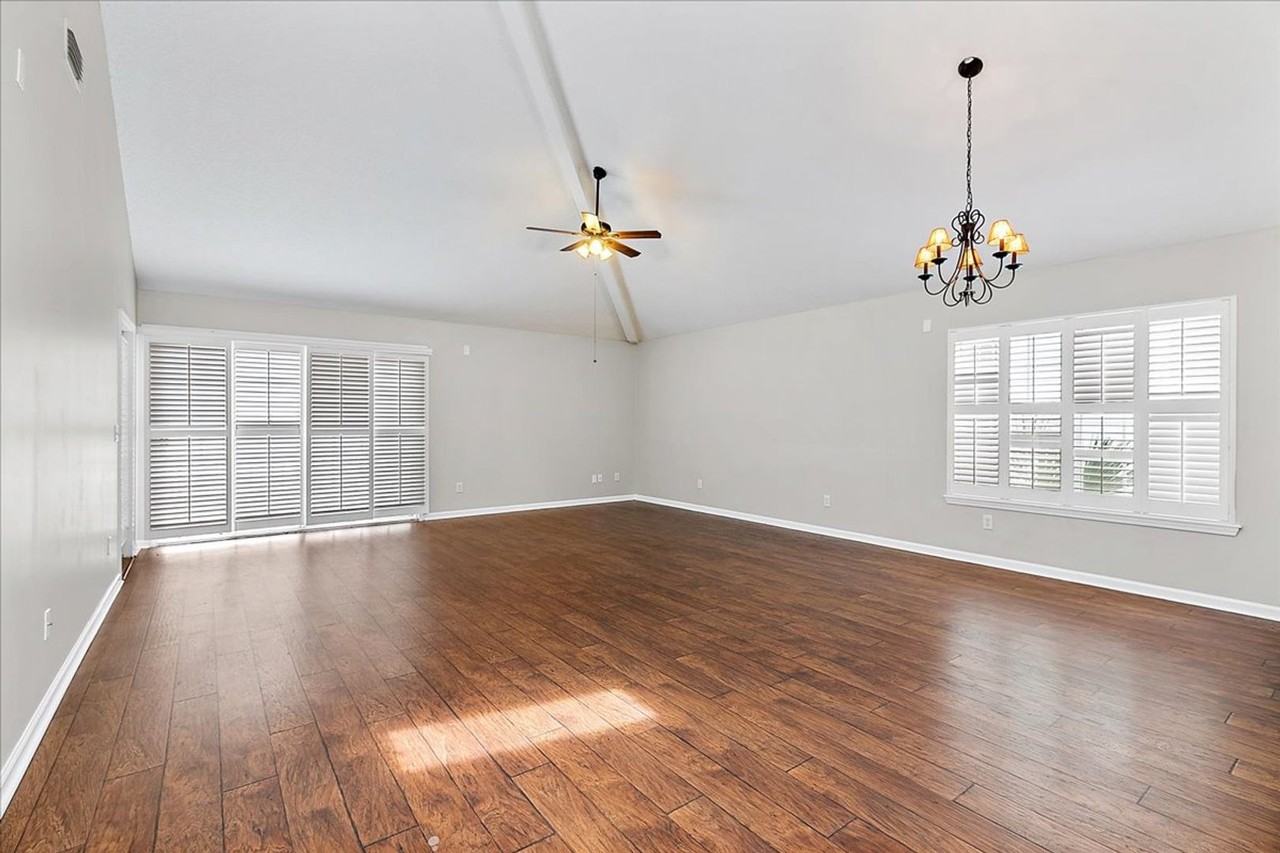 1065 Theodore Ave - Photo 7 of 25