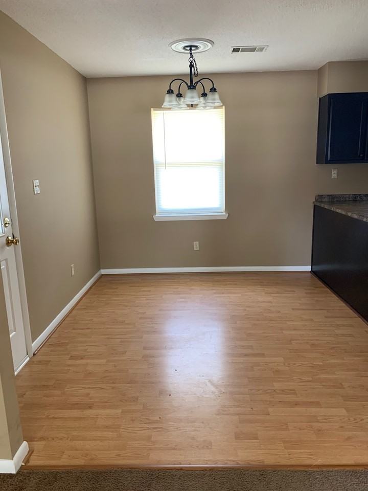 1012 White Cir - Photo 7 of 17