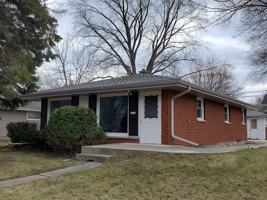 featured image of 4639 W Parkland Ave
