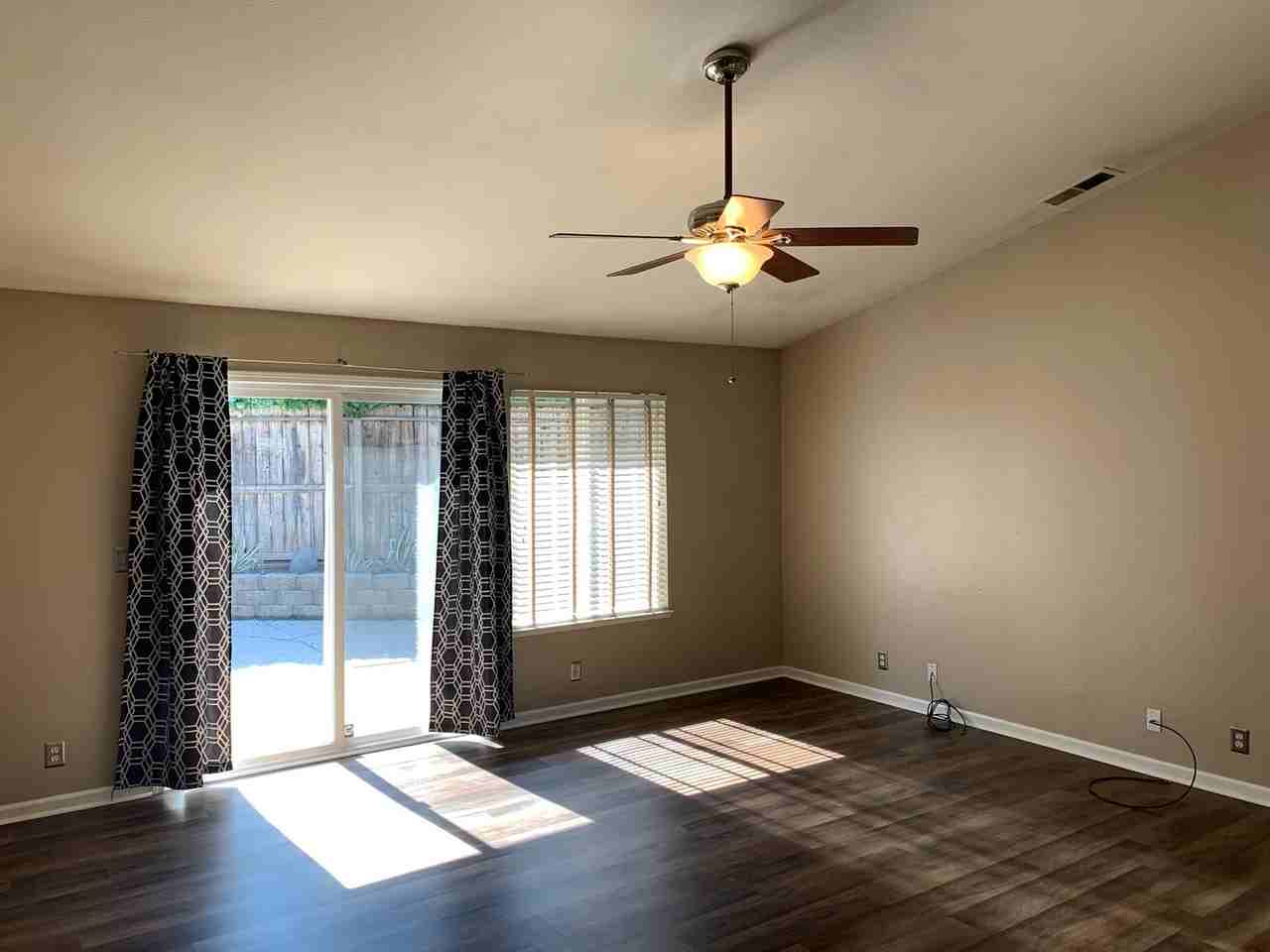 203 Legacy Ln - Photo 5 of 30