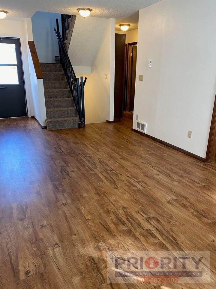 903 Mountain View Dr - Photo 3 of 17