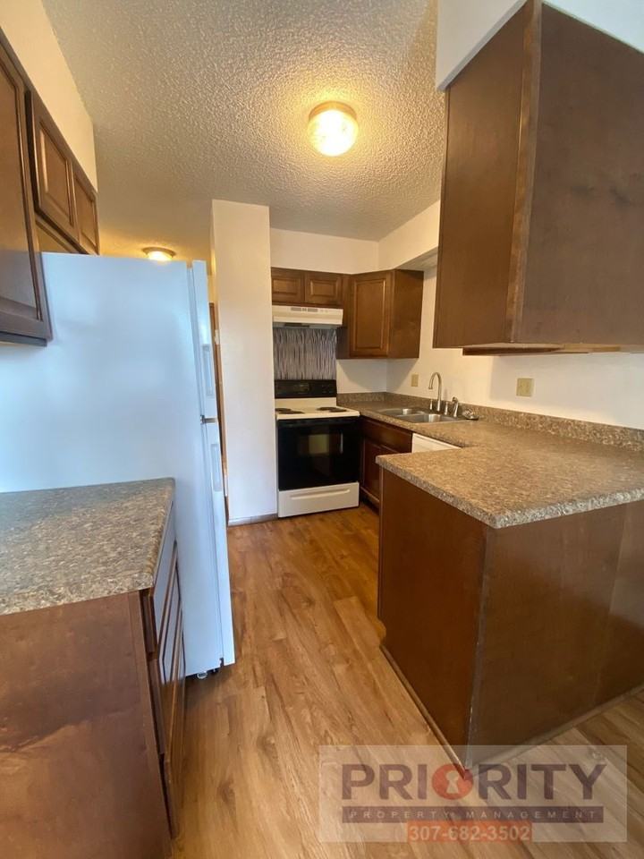 903 Mountain View Dr - Photo 4 of 17