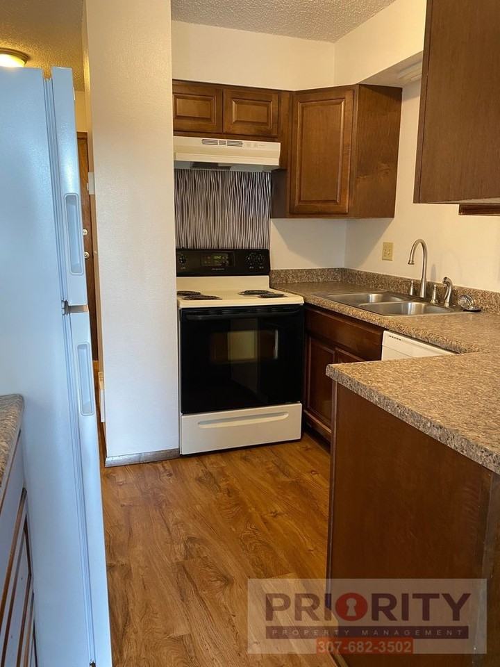 903 Mountain View Dr - Photo 5 of 17