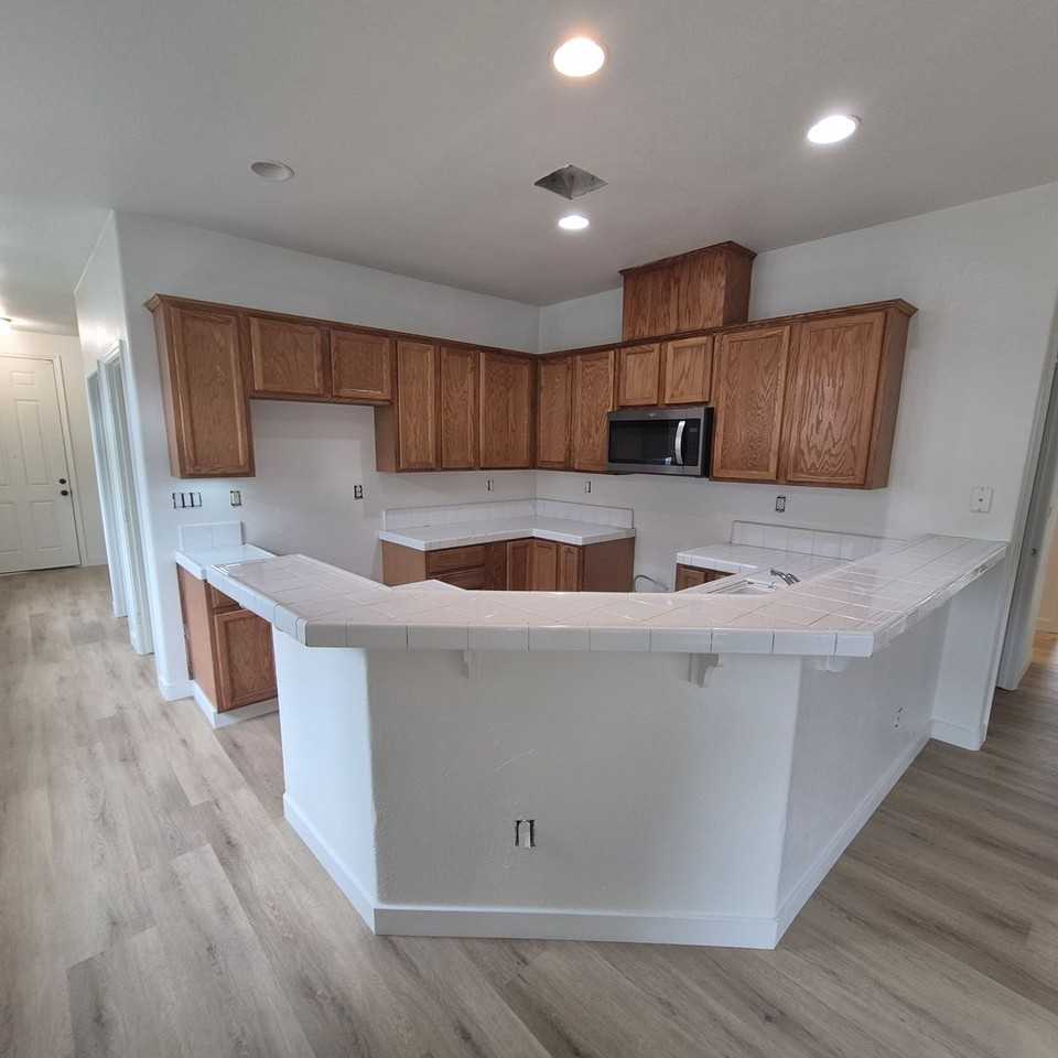 8836 Avalon Hills Way - Photo 4 of 22