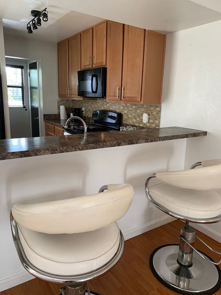 2840 Plaza Terrace Dr - Photo 3 of 15