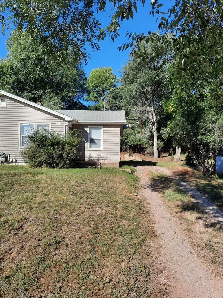1623 Boulder St - Photo 2 of 13