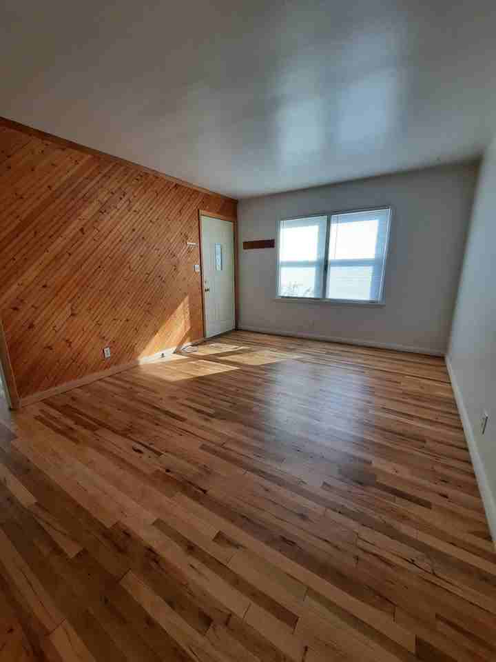 1623 Boulder St - Photo 3 of 13