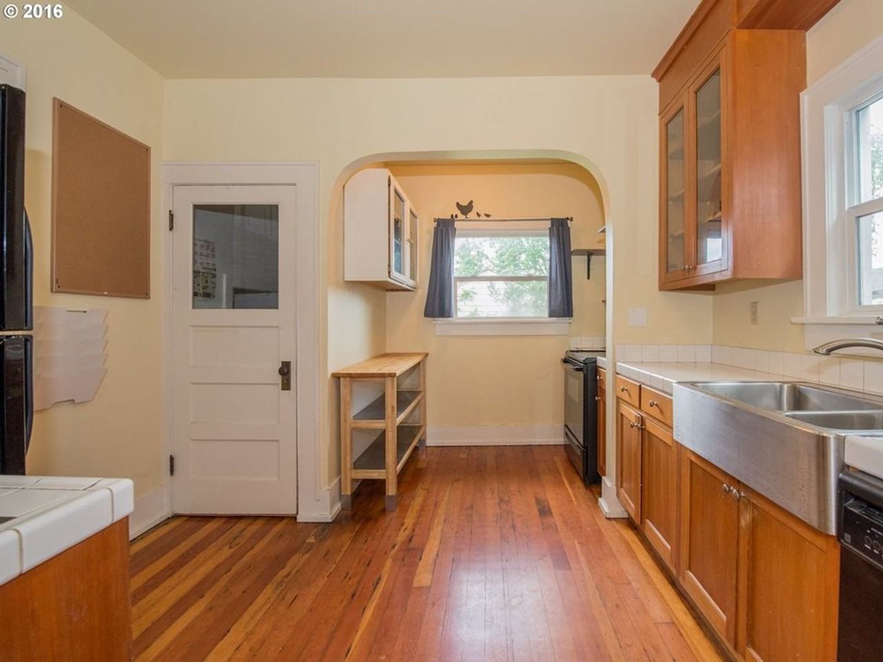 6711 N Albina Ave - Photo 7 of 18