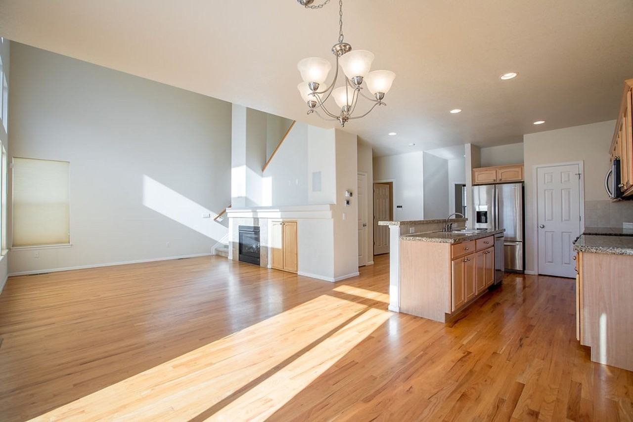 3827 Eclipse Ln - Photo 6 of 42