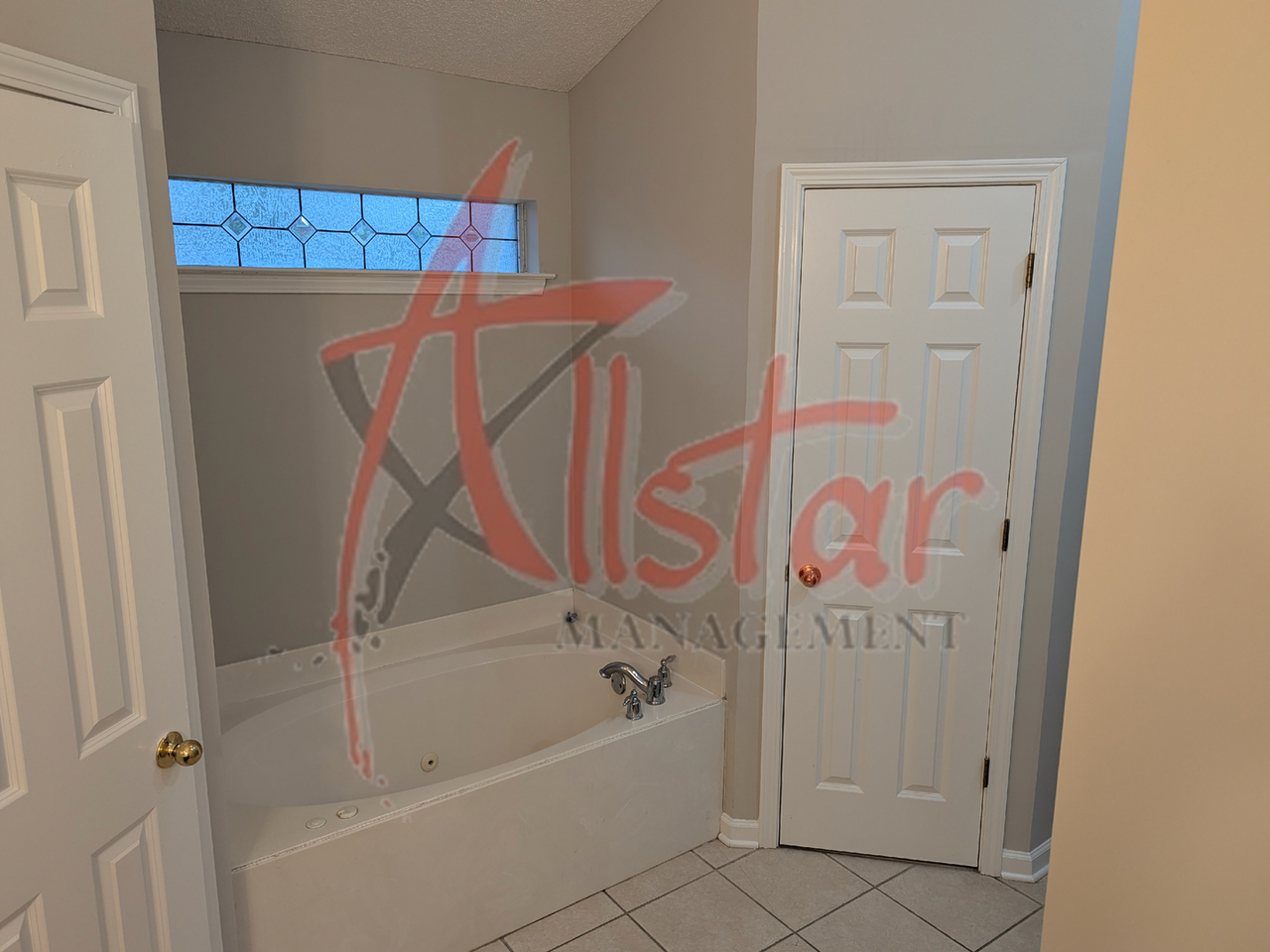 947 Clubhouse Dr - Photo 4 of 13