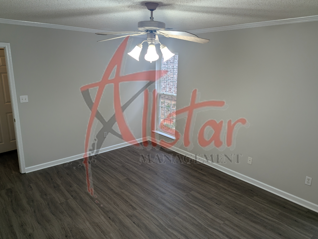 947 Clubhouse Dr - Photo 6 of 13
