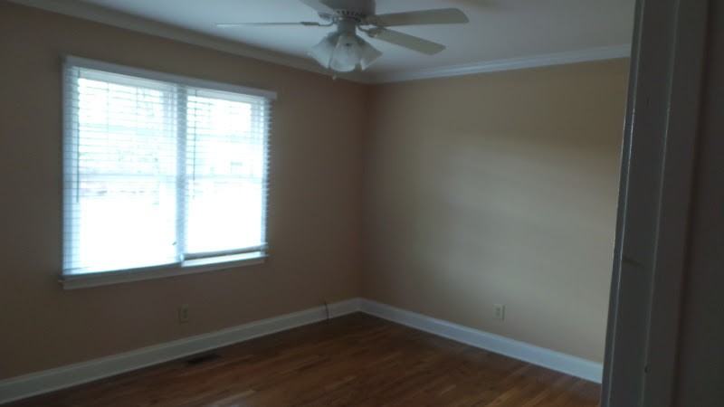 1010 Lorraine Dr - Photo 2 of 7