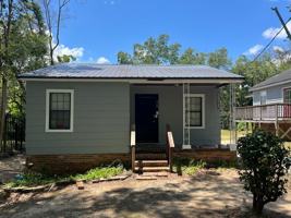 featured image of 718 N Bronough St