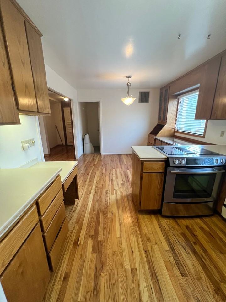 741 2nd Ave - Photo 7 of 26