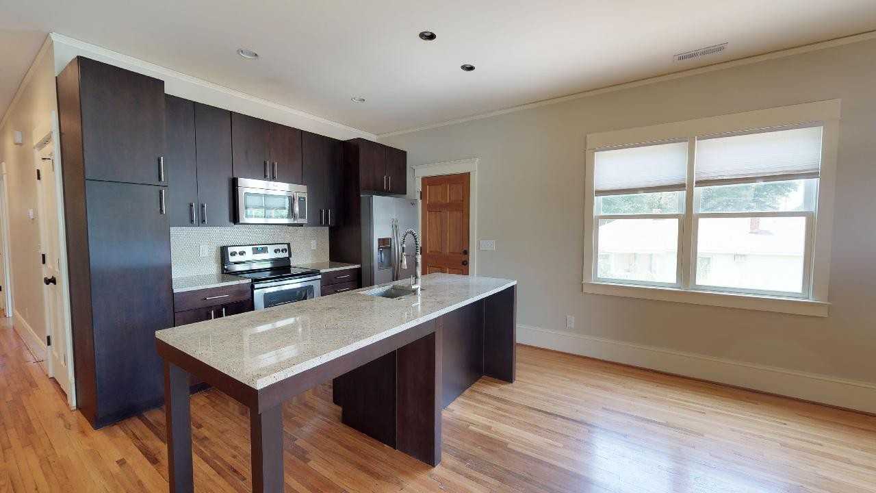 1557 Merriman Ave - Photo 4 of 18