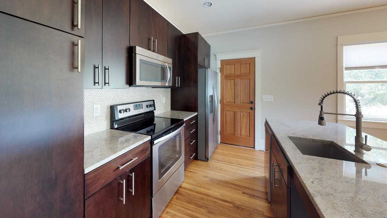 1557 Merriman Ave - Photo 7 of 18