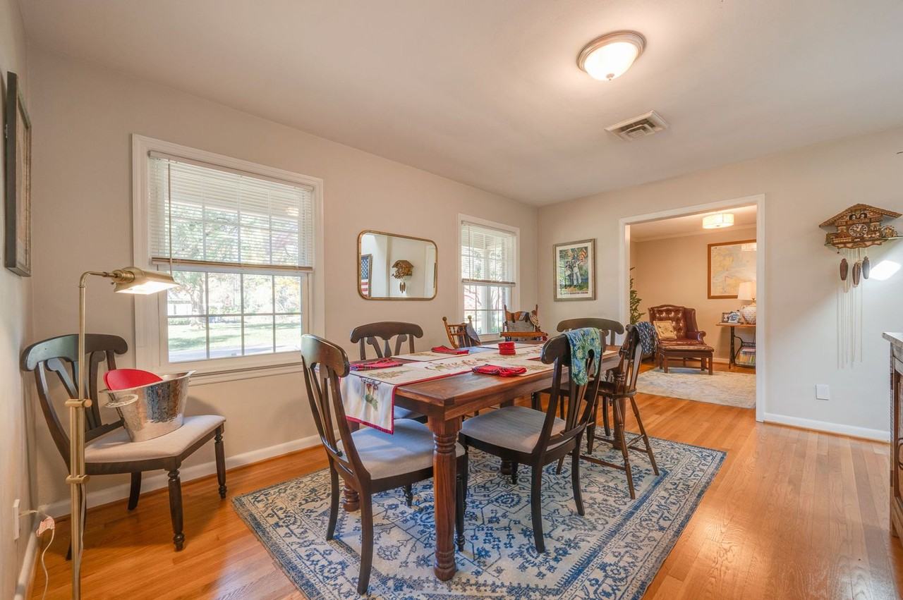 1612 Whitethorne Rd - Photo 4 of 26