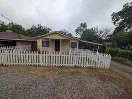 featured image of 13710 Pit St