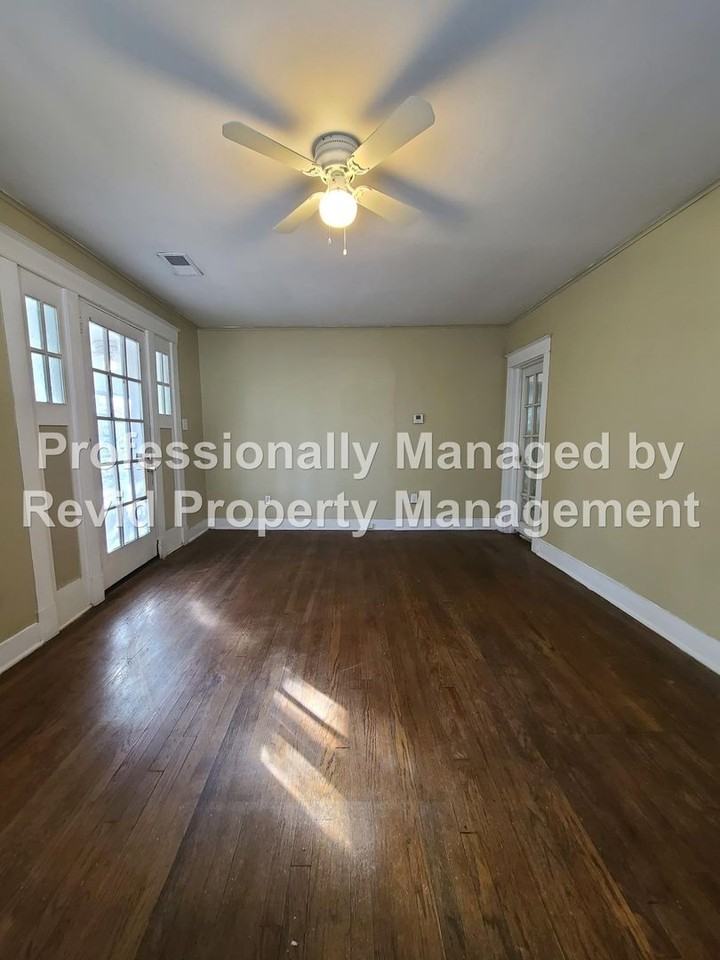 3712 Marion Ave - Photo 6 of 31