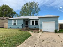 featured image of 824 N Hudson Ave