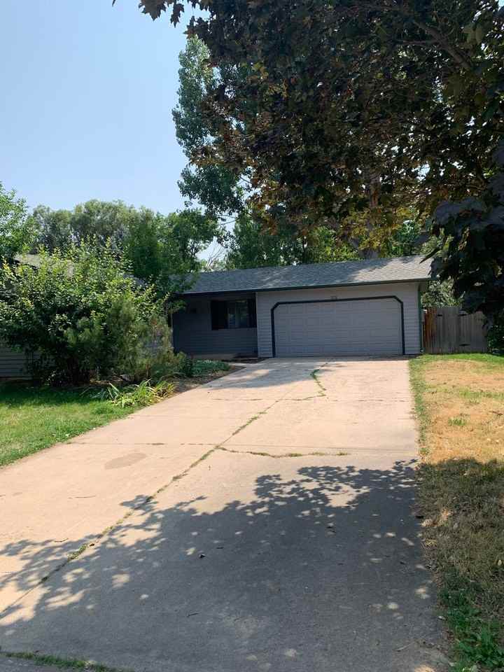 515 Del Clair Rd - Photo 2 of 16