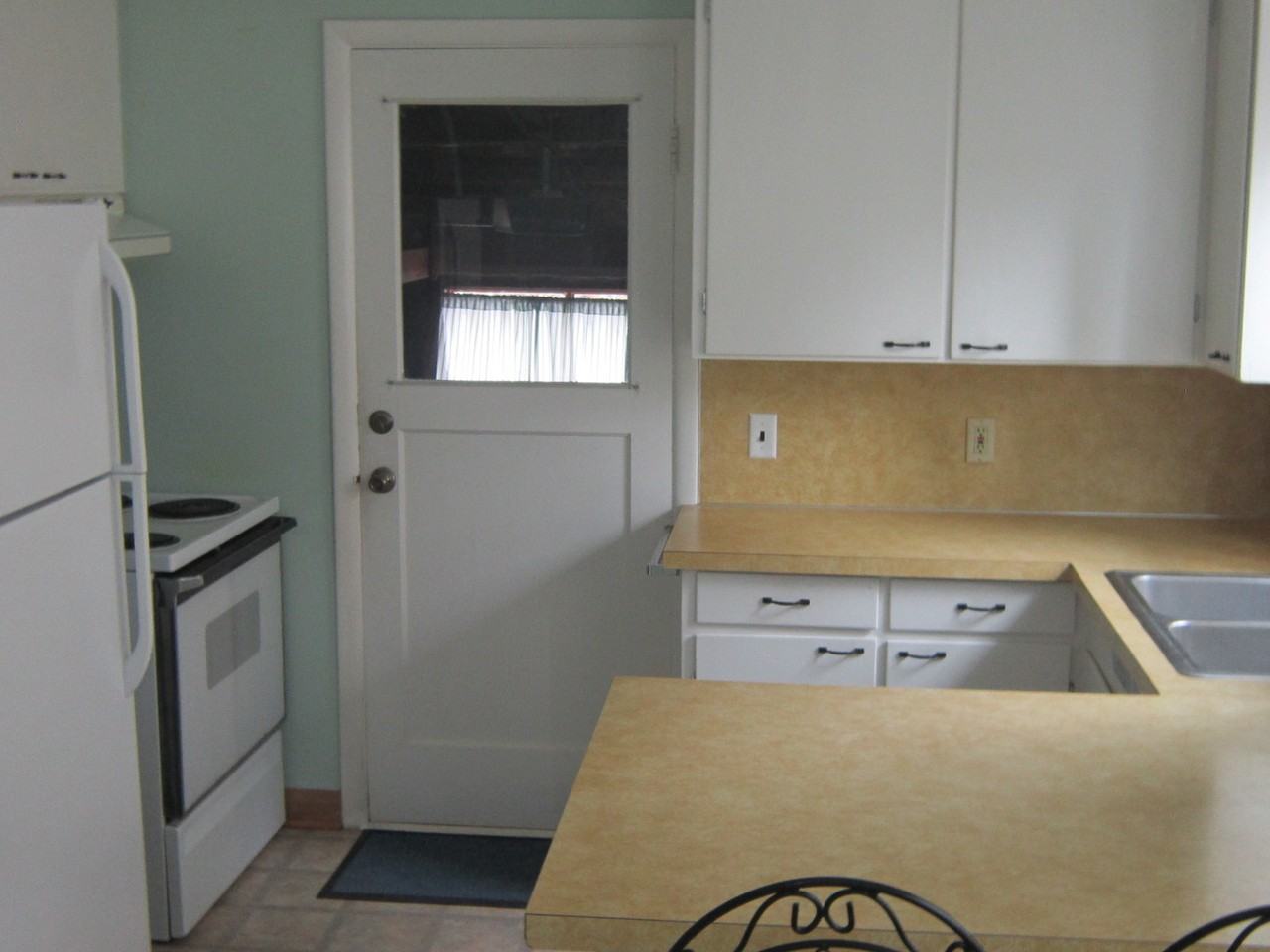 3900 Nw Division Ave - Photo 7 of 30