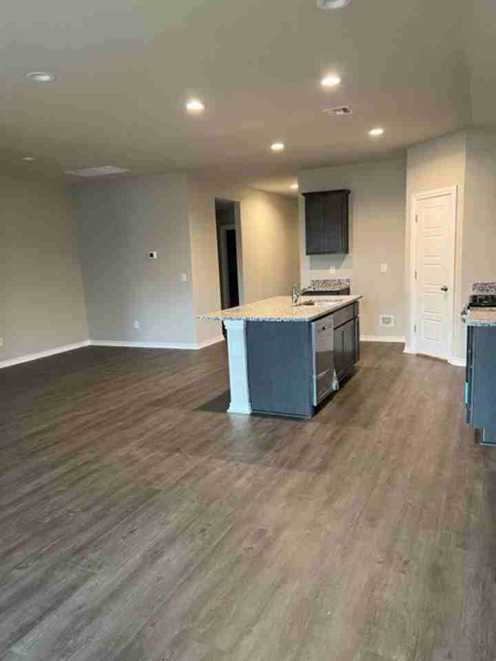 11632 Sw 40th St - Photo 3 of 14