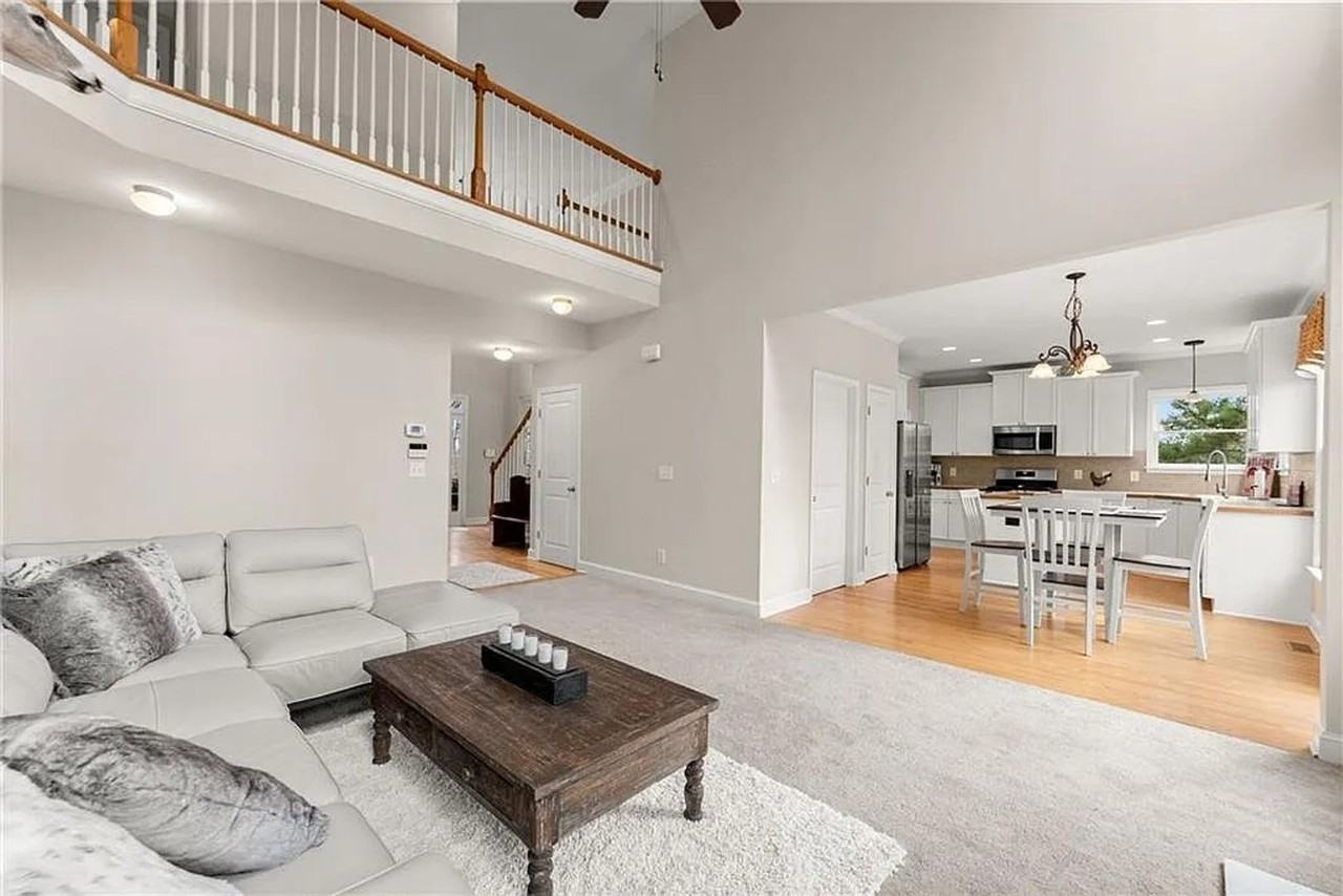 5987 Wellington Ave - Photo 3 of 21