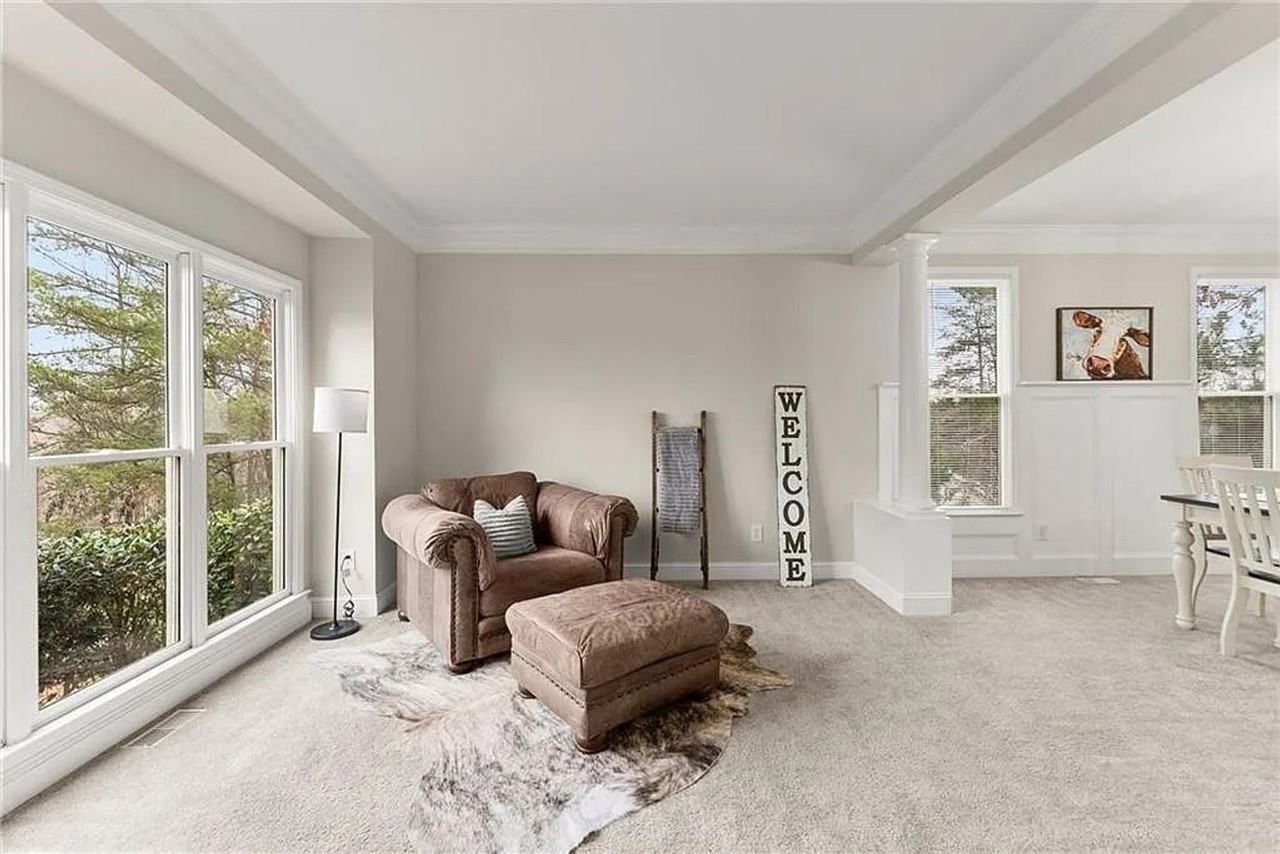5987 Wellington Ave - Photo 6 of 21