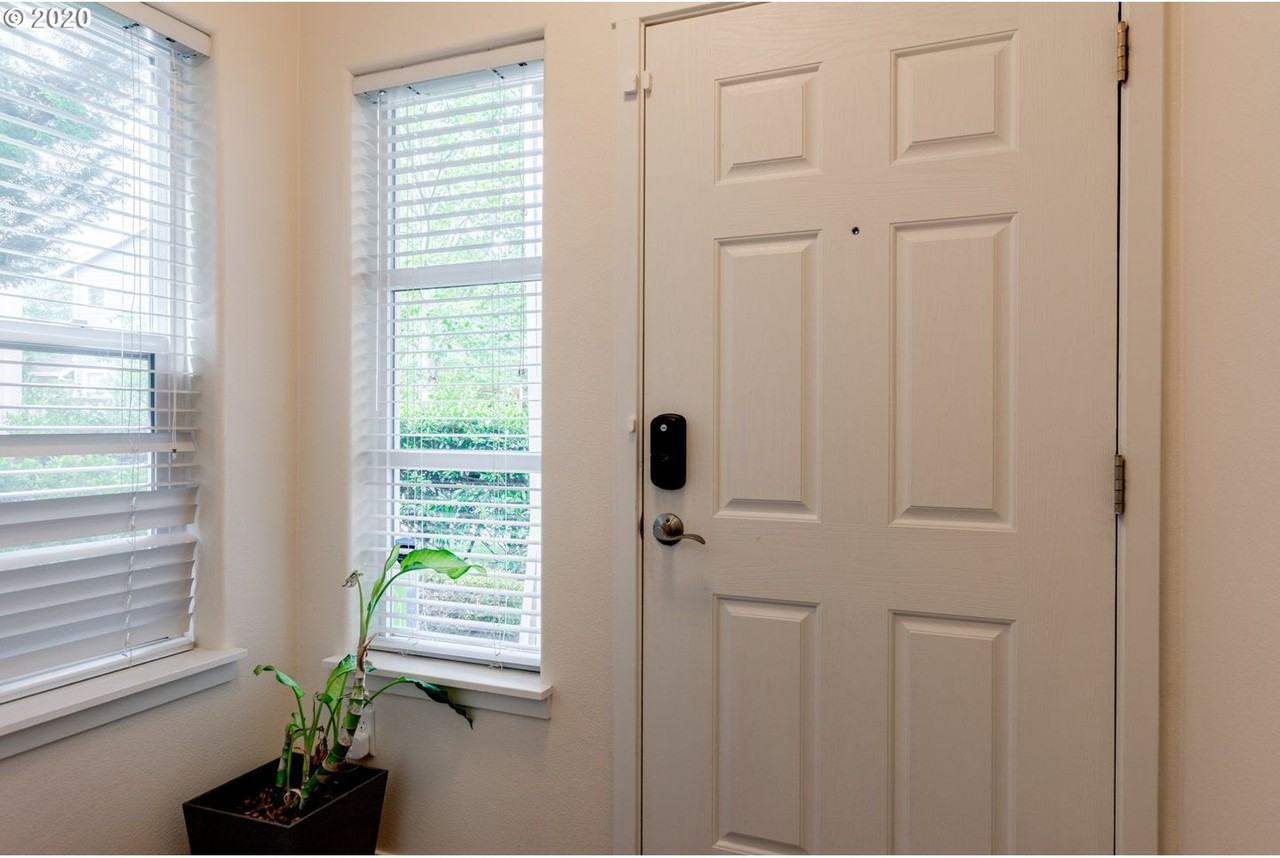 2232 Ne Redelfs Way - Photo 4 of 29