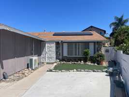 featured image of 913 Arrecife Ct