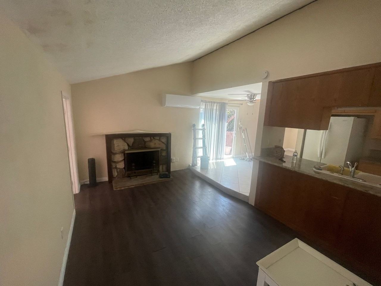 913 Arrecife Ct - Photo 7 of 10
