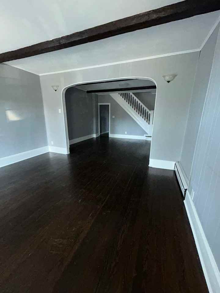 126 Darcy Ave - Photo 4 of 17