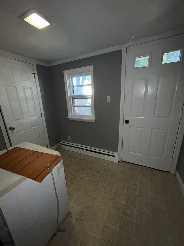126 Darcy Ave - Photo 7 of 17