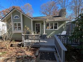 featured image of 12 Waverly Ct