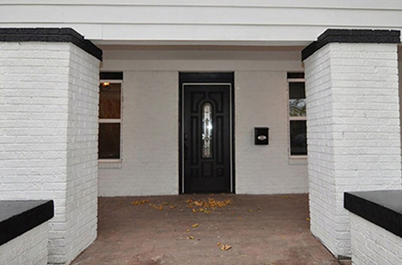 3225 S Adams St - Photo 4 of 26