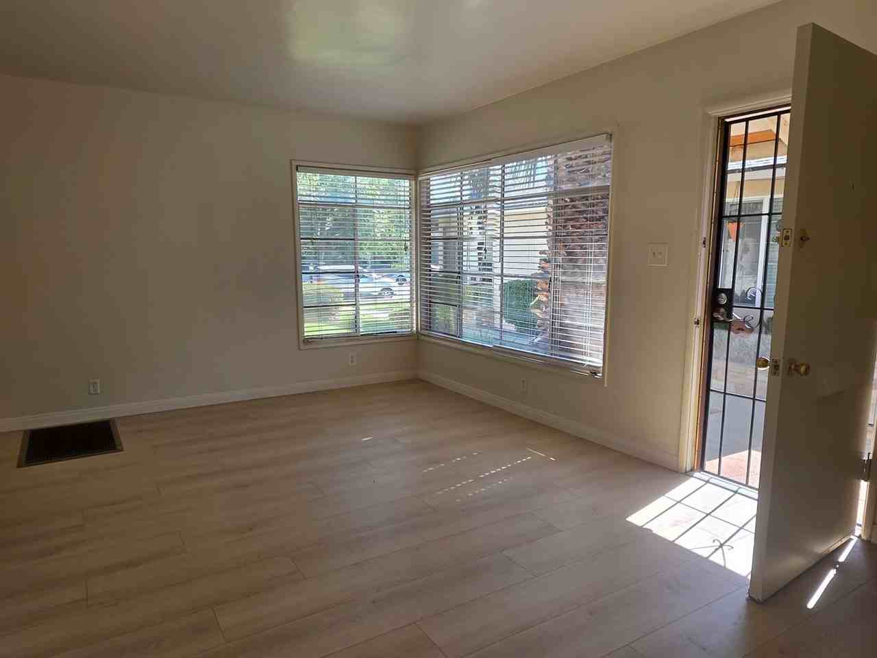 2904 Sunset Ave - Photo 7 of 15