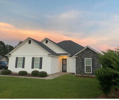featured image of 3986 Glen Laurel Dr W