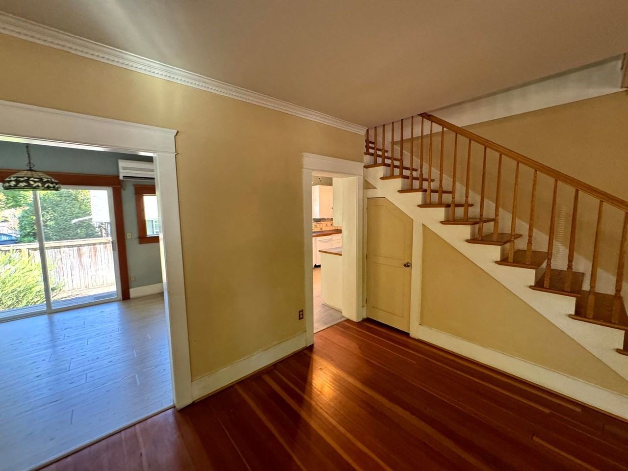 693 W 10th Ave - Photo 7 of 50