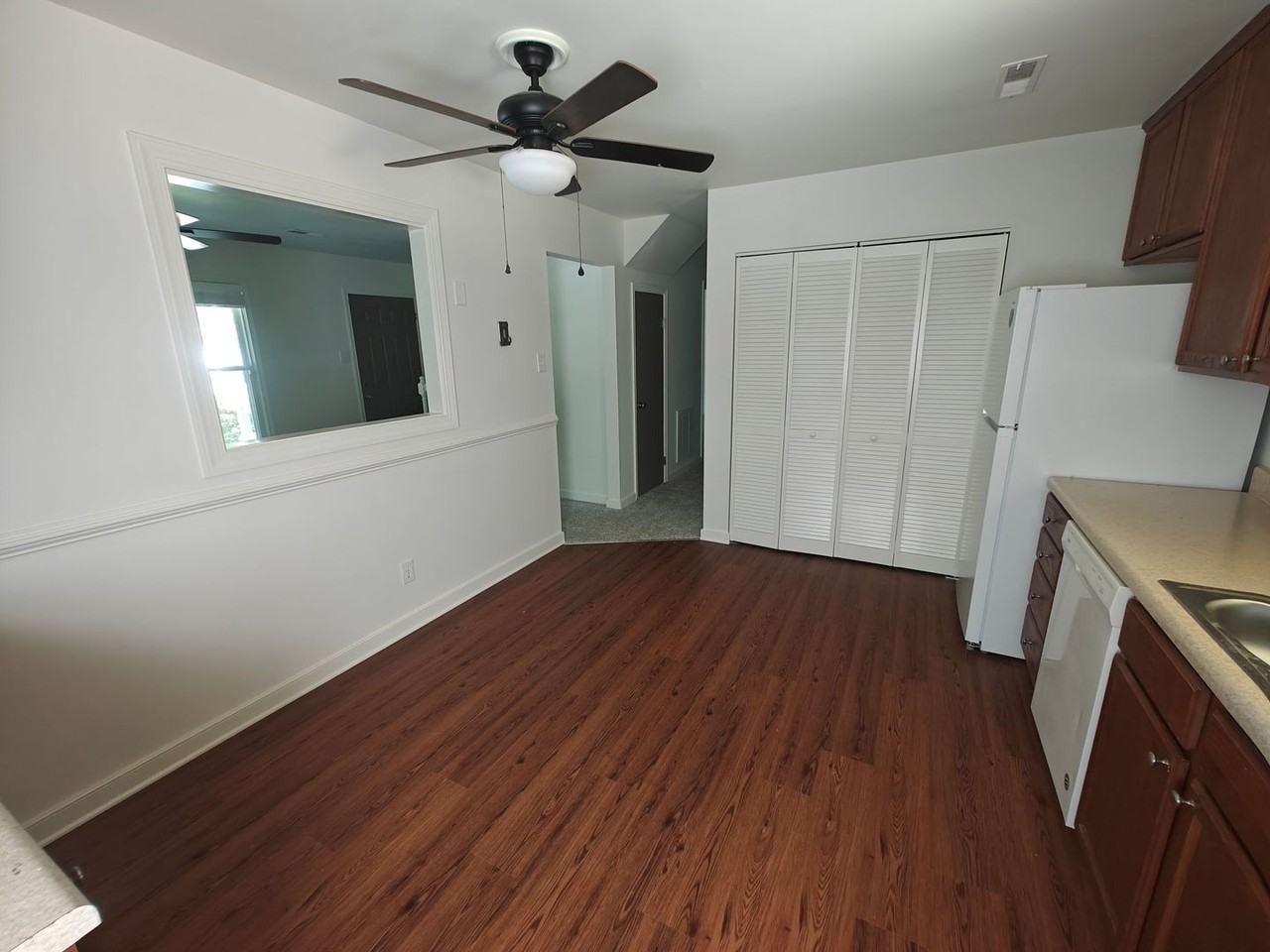 1717 Mountain Pine Ter - Photo 6 of 19