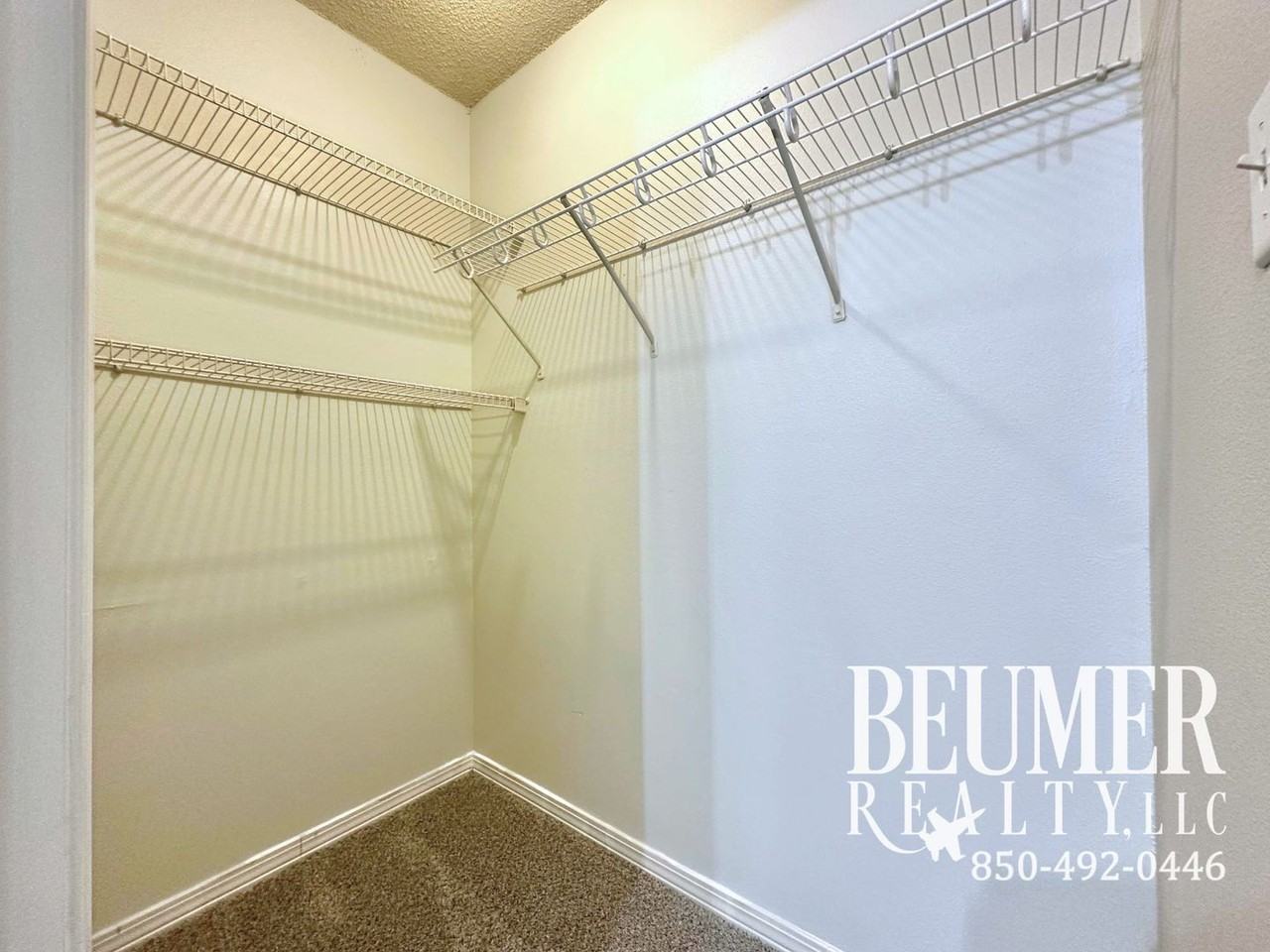 2292 Sparrow Ln - Photo 7 of 20
