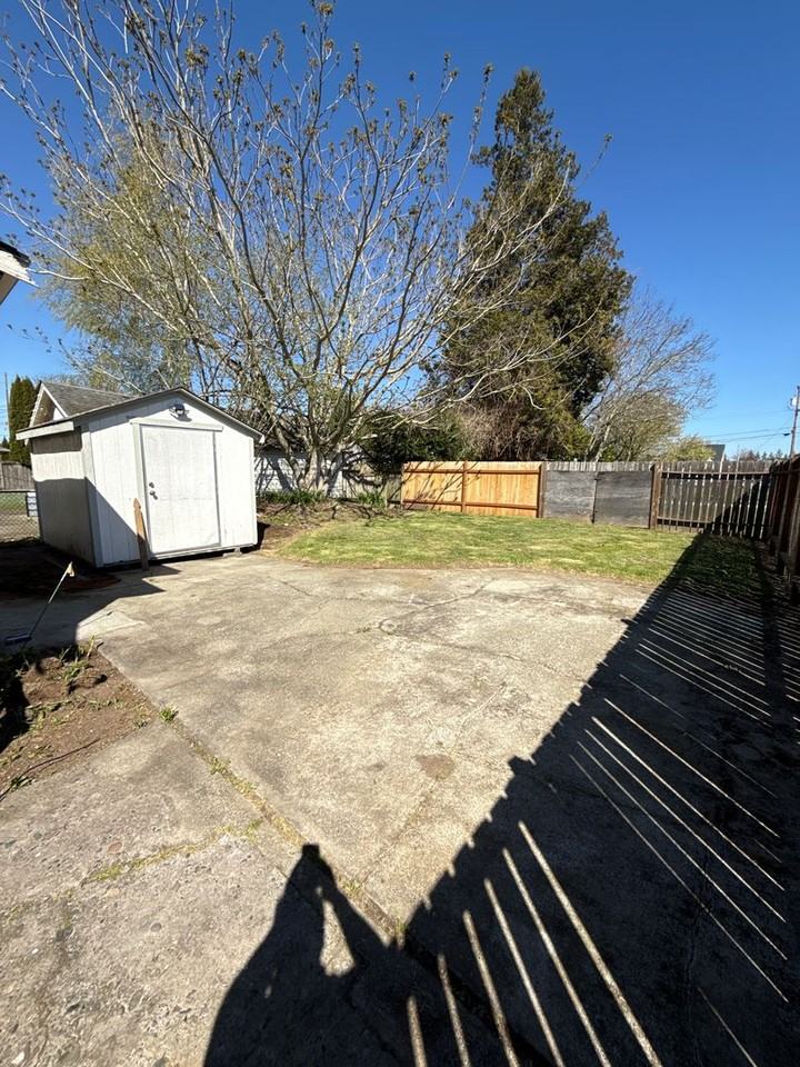 805 3rd St Sw - Photo 3 of 11
