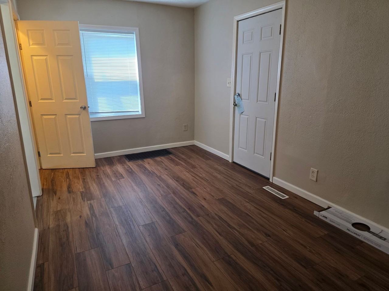 607 Hendricks St - Photo 5 of 16