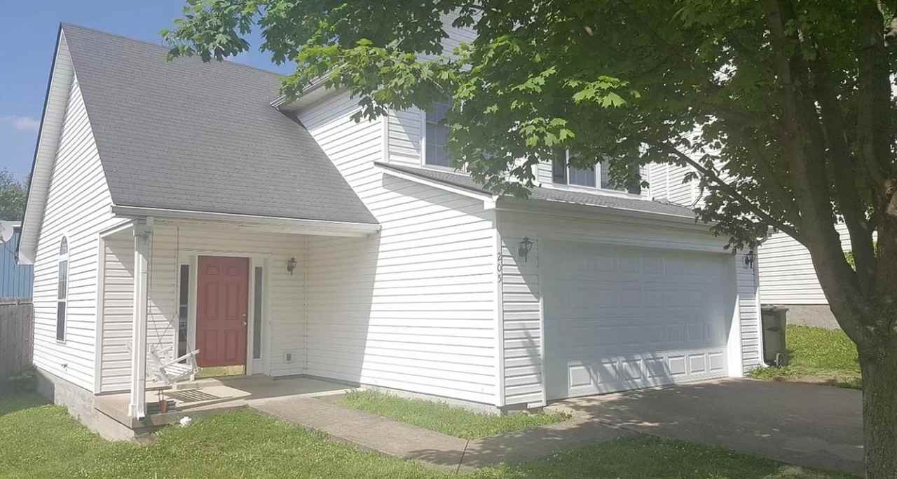 205 Ellis Park - Photo 2 of 13