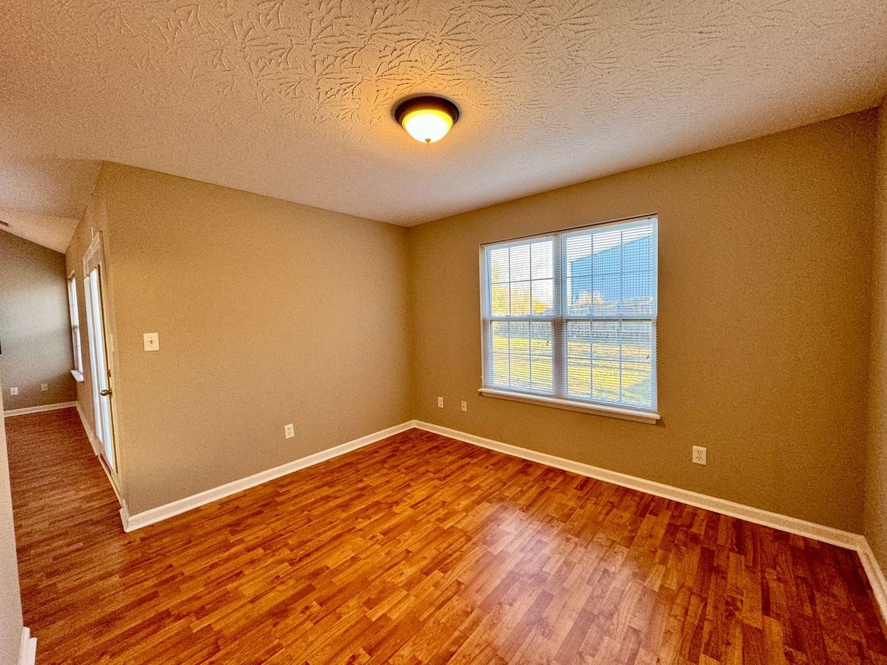 205 Ellis Park - Photo 4 of 13